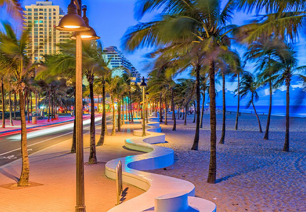 Sunset serenity at Fort Lauderdale Beach - where the sky meets the sea in a symphony of colors